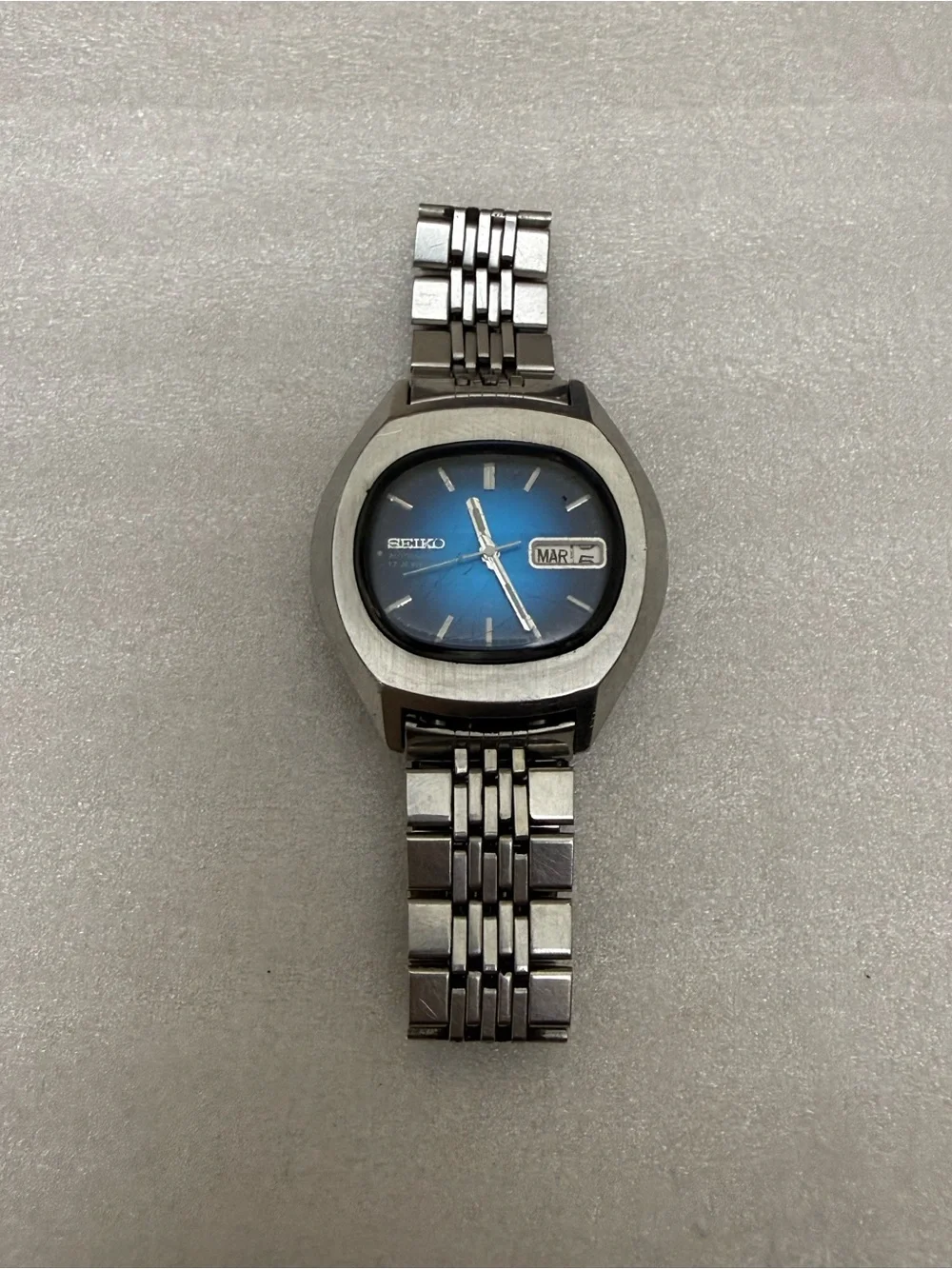 Vintage Seiko Automatic 7009-5008 Blue Dial Day Date Men's Watch TV Case